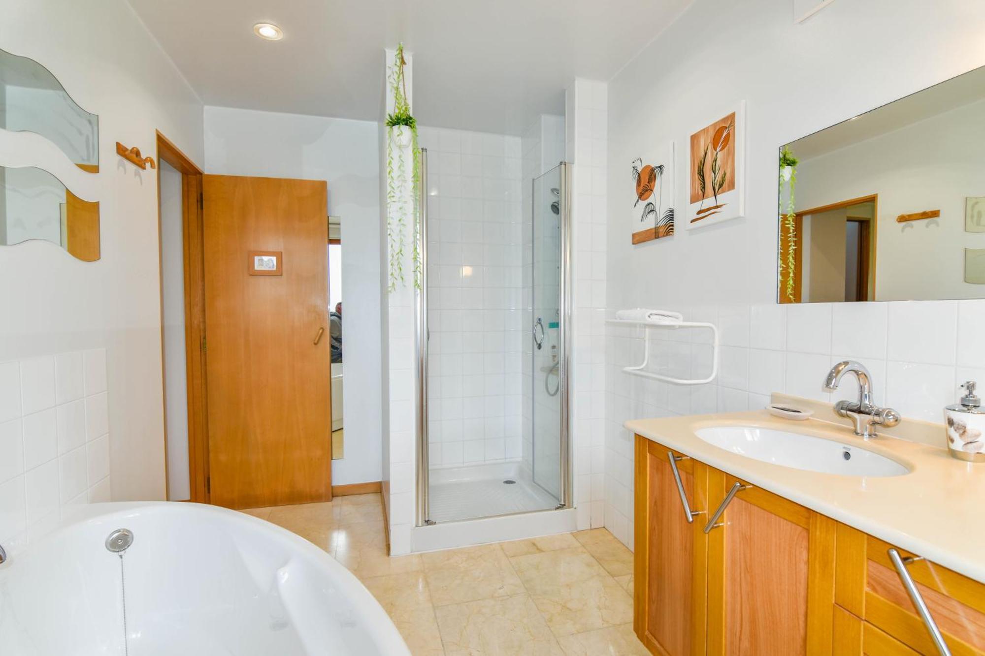 Casa Con Gran Jardin Y Piscina En Cabarceno Villa Villanueva  Ngoại thất bức ảnh